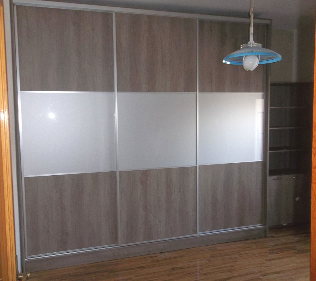 Ντουλάπες συρόμενες